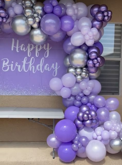 Lavender Balloon Backdrop, Simple Balloon Arch, K Pop Birthday, Backdrop Painting, Purple Birthday Decorations, Lavender Balloons, Lilac Balloons, Football Theme Birthday, Purple Party Decorations