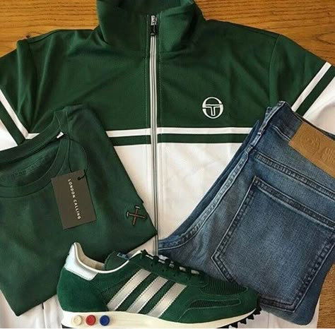 Clobber Casual, Mens 80s Fashion, Ultra Outfits, Terrace Fashion, Football Casual Clothing, Navi Outfits, Casual Football, Football Clothing, Bloke Core