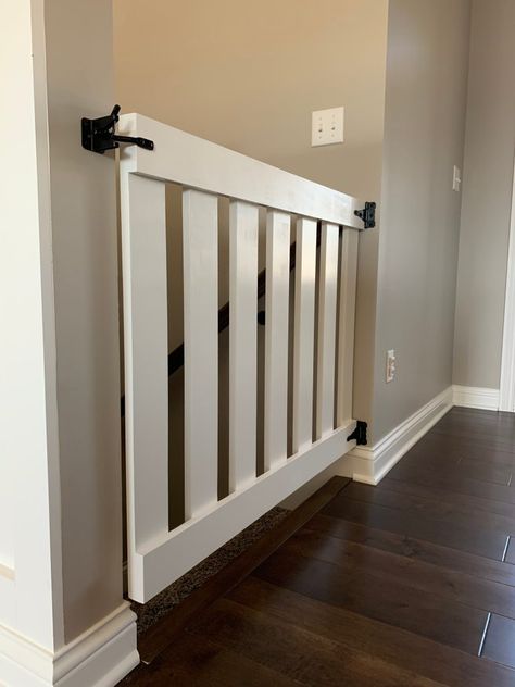 Stair Gate Ideas Diy, Inside Dog Gate Ideas, Diy Wood Gate Indoor, How To Build An Indoor Dog Gate, Doggie Gate Ideas, Hallway Dog Gate, Diy Gate For Stairs, Pet Gates Indoor Diy, Deck Gates Ideas Dogs