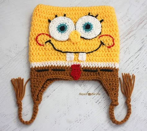 Repeat Crafter Me: Crochet Bob the Square Sponge Hat Crochet Bob, Turquoise Yarn, Crochet Character Hats, Crochet Animal Hats, Crocheted Jellyfish, Repeat Crafter Me, Crochet Kids Hats, Confection Au Crochet, Bonnet Crochet