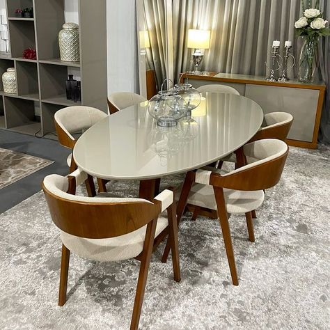 Oval Dinner Table, Small Living Dining, Dinning Table Set, Mesa Oval, Dining Interior, Classy Living Room, Dinning Room Design, Dinner Room, Furniture Design Wooden