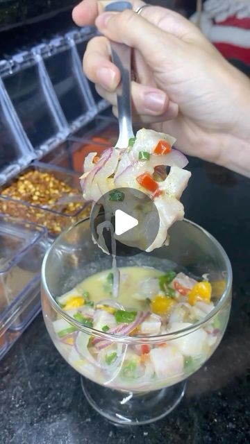 Casa Do Peixe/Uberlândia on Instagram: "Ceviche de tilápia,🐟😋

Perfeito pra esse calorão que anda fazendo! 🥵
.
.
.
.
🐠O filé de tilápia vendemos à granel (vc escolhe a quantidade!😉)

🏠🐟Casa do Peixe s erra até as 19:30h

🚩Av.: Ortízio Borges 2869 Sta Mônica 

📍Esq. c/ Antiga 39

#casadopeixe
#uberlandia
#ceviche
#tilapia
#udi #udia
#uberlandiaeregião 
#uberlandiaanossacidade" On Instagram, Instagram