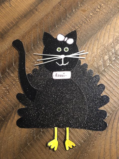 Turkey Disguise 🦃  #blackcat Disguise A Turkey Cat, Disguise A Turkey Ideas Kids, Disguise A Turkey, Turkey Disguise Project, Turkey Project, Thanksgiving Crafts Preschool, Turkey Disguise, Crafts With Pictures, Thanksgiving Crafts