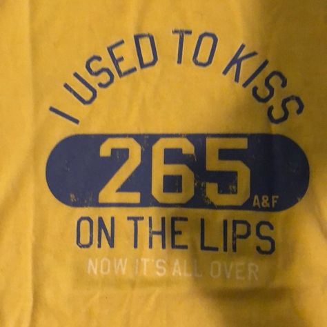 Abercrombie & Fitch | Tops | Abercrombie Ss Vintage Kissing Tee | Poshmark Kiss On The Lips, 2000s Abercrombie, Abercrombie T Shirt, Y2k Hollister, Velvet T Shirt, Kissing Lips, Light Pink Tops, Velvet Tees, Baby Graphic Tees