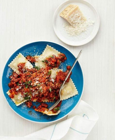 Quick Pork Ragu with Ravioli Pork Ragu, Ground Pork Recipes, Pork Salad, Asian Inspired Dishes, Recipes Quick, Ground Turkey Recipes, Good Healthy Snacks, Make Ahead Meals, Ground Pork