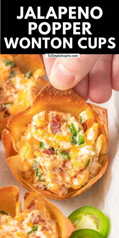 Wonton Filling Recipes, Jalapeno Popper Wontons, Wonton Cups Appetizers, Jalapeno Appetizer, Jalapeno Wonton Poppers, Wonton Appetizers, Horderves Appetizers, Wonton Wrapper Recipes, Crispy Wonton