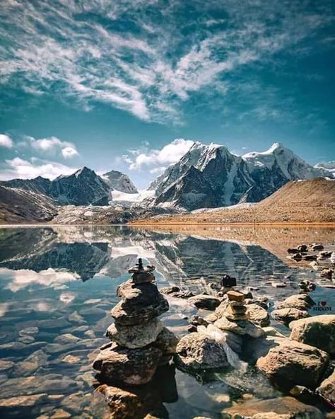 Gurudongmar Lake, Pangong Lake, Himalayas India, All The Bright Places, Nature Iphone Wallpaper, Northeast India, Mountain Town, Family Adventure, Best Places To Travel