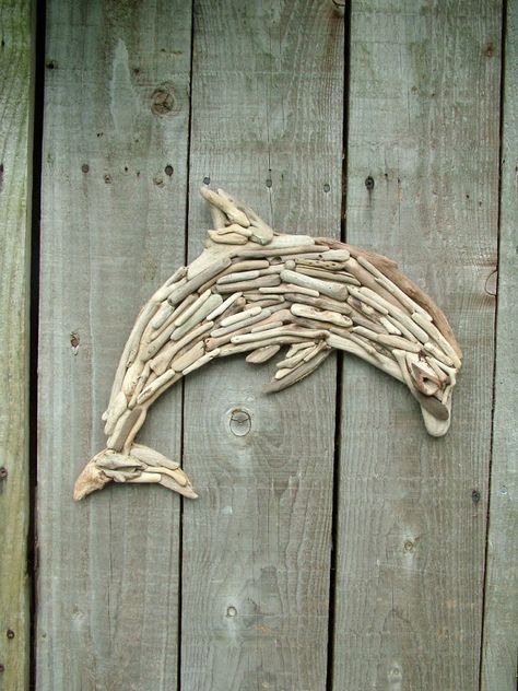 Natural Driftwood Dolphin Driftwood Dolphin, Dremel Rocks, Dolphin Wall Art, Painted Pebbles, Driftwood Projects, Story Stones, Driftwood Beach, Nativity Sets, Deco Nature