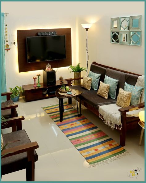 Simple Hall Interior Design, Small Living Room Decor Indian, Diy Plant Decor, Living Room Designs India, Bedroom Design Diy, Bedroom Ideas For Small Rooms Diy, Indian Room, Indian Living Room, Colorful Room Decor