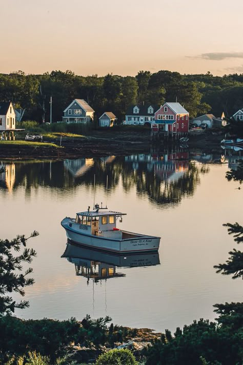 :: 🎀 Marthas Vineyard Aesthetic, Maine Aesthetic, Website Aesthetic, Lobster Boat, Visit Maine, England Aesthetic, Maine Vacation, Maine Travel, Maine Coast