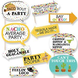 Fiesta Photo Booth, Mexican Themed Party, Party Photo Booth Props, Mexican Fiesta Party, Fiesta Theme Party, Mexican Party Theme, Taco Party, Photos Booth, Bumbo