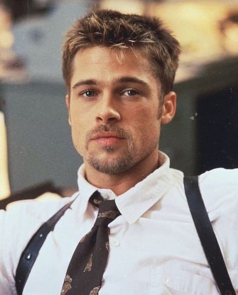 Brad Pitt Short Hair, Brad Pitty, Se7en 1995, Quotes Celebrities, Wallpapers Quotes, Grace Moretz, Jason Statham, Chloe Grace Moretz, Chloe Grace