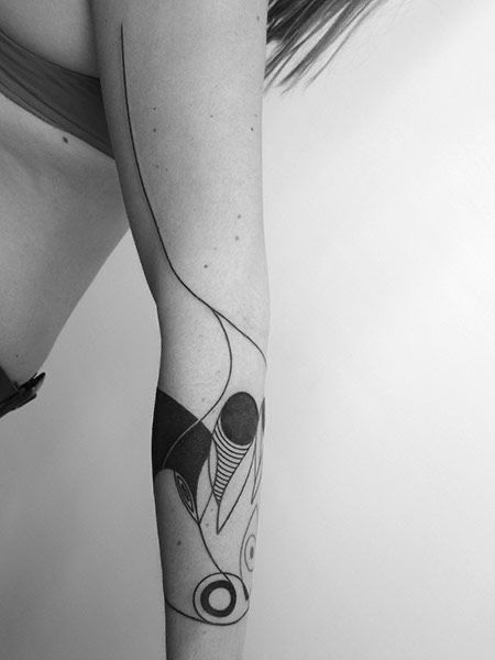 Abstract Line Art Tattoo, Tattoo Abstract, 42 Tattoo, Line Art Tattoo, Tattoo Beautiful, Tatoo Inspiration, Inspiration Tattoos, Wolf Tattoo Design, Line Art Tattoos