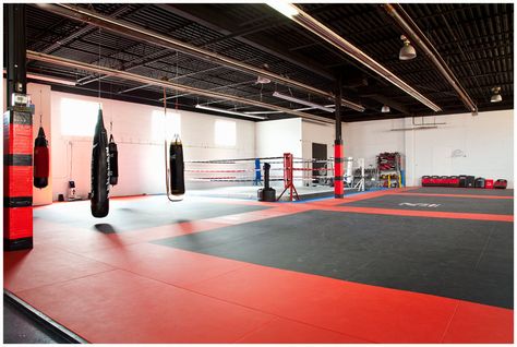 Look and feel of my gym! Boxing Gym Design, Dojo Design, Mma Gym, Gym Interior, My Gym, Workout Training Programs, Boxing Club, Boxing Gym, Gym Room