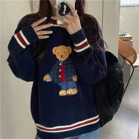 Pullover Vest, Oversized Clothes, Sweater Trends, Jacquard Sweater, Sweater Oversize, Graphic Sweaters, Style Japonais, Cartoon Bear, Embroidered Sweater