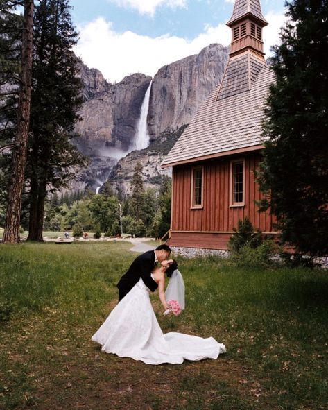 Unusual Wedding Venues, Wedding Locations California, California Mountains, Mountain Wedding Venues, Yosemite Wedding, Unusual Weddings, Yosemite Falls, National Park Wedding, Destination Wedding Planning