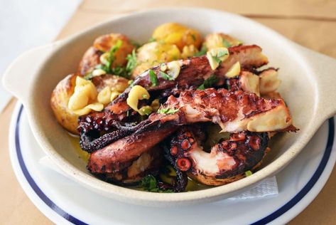 Spicy Octopus, Octopus Legs, Market Restaurant, Grilled Fish Recipes, Grilling Recipes Sides, Gold Potatoes, Grilled Shrimp Recipes, Grilled Octopus, Grilled Steak Recipes