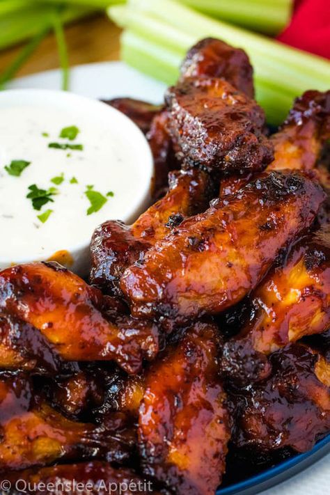 Honey BBQ Chicken Wings ~ Recipe | Queenslee Appétit Meat Bbq Recipes, Honey Bbq Chicken Wings, Bbq Chicken Wings Recipe, Wings Recipe Baked, Honey Bbq Wings, Best Chicken Wing Recipe, Barbecue Chicken Wings, Wing Sauce Recipes, Honey Bbq Chicken