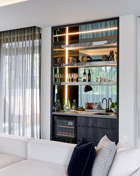 Deborah Schmideg on Instagram: “Smoke and Mirrors... Beautiful bar details at our recently completed Caulfield North Project. Smoke mirror, Côte d’Azur marble and Sugiban…” Wall Bar Living Room, Minimal Bar Design Home, Bedroom Mini Bar, Home Bar Mirror, Living Room With Bar, Bar In Living Room, Bar With Mirror, Curtain Sheers, Mini Bar Ideas