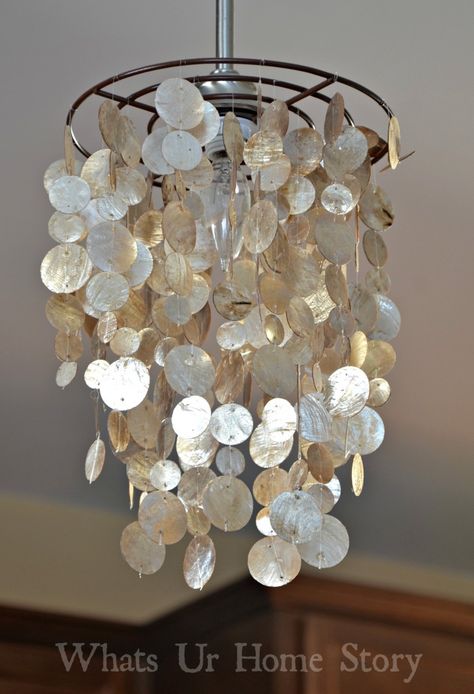 Luminaria Diy, Capiz Chandelier, Capiz Shell Chandelier, Chandelier Diy, Diy Outdoor Lighting, Diy Pendant Light, Shell Chandelier, Diy Lampe, Diy Chandelier