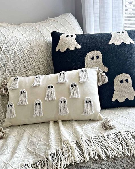 Ghost Rope Diy, Ghost Throw Pillow, Fall Halloween Diy Decor, Ghost Wall Hanging Diy, Halloween Autumn Decor, Macrame Ghost Pillow, Scandinavian Halloween Decor, Fall Ghost Decor, Holiday Pillow Covers Diy