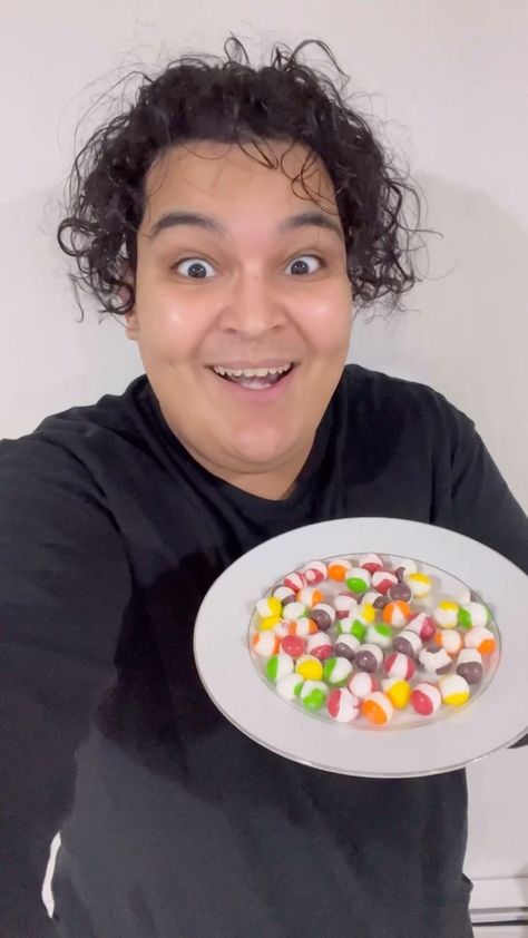 Air Fryer Skittles, Dehydrated Skittles, How To Make Freeze Dried Skittles, Freeze Dried Candy Videos, Best Freeze Dried Candy, Freeze Dried Nerd Clusters, Freeze Dried Skittles, Home Video, Viral Tiktok