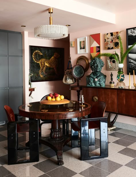 2000s Apartment, Statement Wall Ideas, Funky Dining Room, Statement Wall, Cool Apartments, Leather Dining Chairs, Eclectic Interior, The Design Files, Bold And Beautiful