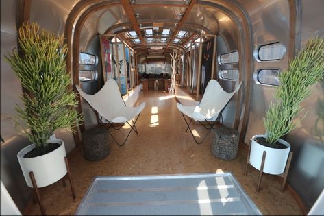 Simple airstream remodel, mobile pop up design Pop Up Design, Bus Motorhome, Airstream Restoration, Built In Sofa, Airstream Remodel, Mobile Boutique, Trailer Park, Pop Up Shop, Custom Leather