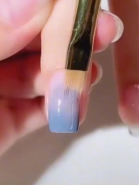 Ombré French Tip Gel, Elegant Nail Designs For Short Nails, Pastel Nails Inspiration, Gel Ombré Nails, How To Gel Ombre Nails, How To Blend Gel Polish, Polygel Nail Hacks, Pixel Nail Art, Ombre Nails Diy Step By Step