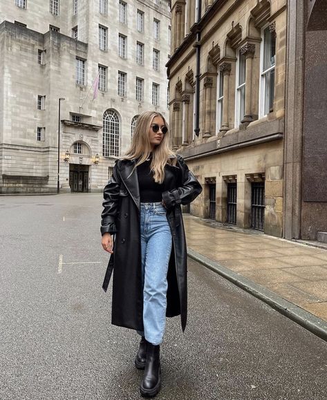 Lily Clark, Leather Coat Outfit, Jacket Outfit Women, Stylish Fall Outfits, Winter Fashion Outfits Casual, Leather Jacket Outfits, Casual Winter Outfits, Looks Style, Mode Inspiration