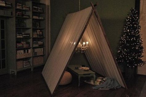 Indoor Forts, Indoor Tents, Indoor Camping, Diy Tent, Cool Kids Rooms, Kids Bedroom Designs, Attic Renovation, Kids Tents, Attic Remodel