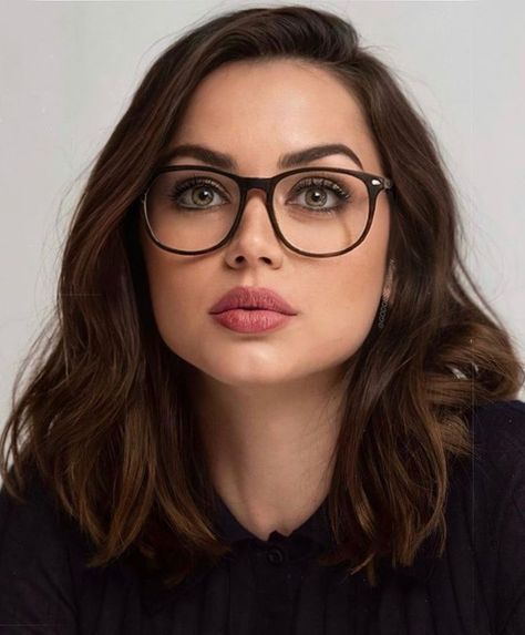 What Color Glasses For Brown Hair, Eyeglass Trends 2023 Women, Brunette Glasses Aesthetic, Professional Glasses Women, 2023 Glasses Trends Women, 2023 Eye Glasses Trends, Brown Frame Glasses, Frames For Glasses For Women, Trending Eye Glasses For Women 2023