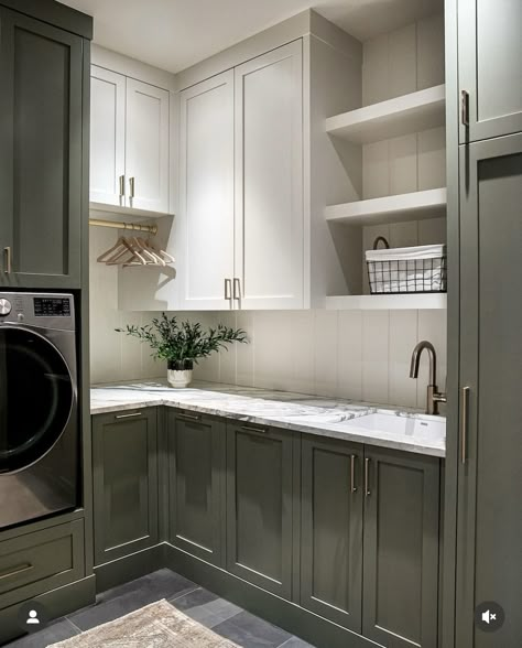 Long Narrow Laundry Room Ideas, Mudroom Pantry, Laundry Room Organization Ideas, Laundry Room Design Ideas, Utility Room Designs, Pantry Laundry Room, Pantry Laundry, Basement Laundry Room, Dream Laundry Room