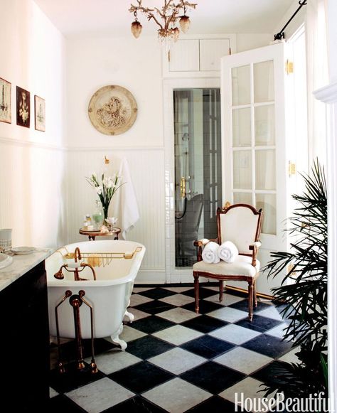 25 French Country Bathrooms French Country Decorating Bathroom, Black And White Tiles Bathroom, Glamorous Bathroom, Checkered Floor, Country Bathroom Decor, French Bathroom, French Country Bathroom, White Bathroom Tiles, White Tile Floor