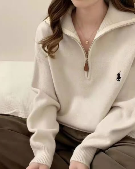 Oversized Polo Sweater, Zip Up Sweater Outfit, Polo Sweater Outfit, Sweater With Embroidery, Sweater Half Zip, Polo Neck Sweater, Chic Embroidery, Jumper Women, Polo Shirt Outfits