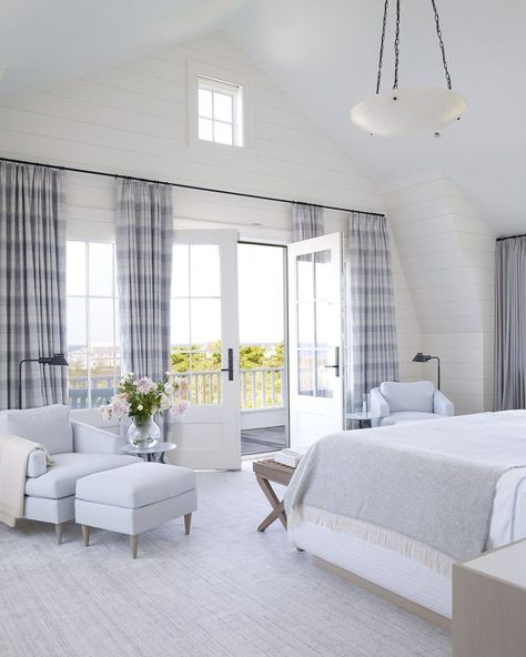 Bedrooms • Instagram Modern Santa Barbara Style Interiors, Santa Barbara Style Interiors, Nantucket Style Homes Interior, Nantucket Style Homes, Victoria Hagan, Timeless Bedroom, Santa Barbara Style, Lake House Interior, Modern Bedroom Interior