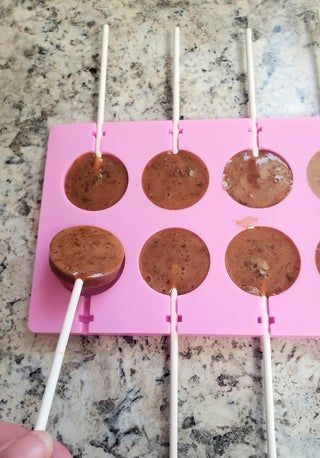 Natural Remedy Lollipops! : 13 Steps (with Pictures) - Instructables Homemade Lollipops Healthy, Throat Soother, Lollipops Diy, Homemade Lollipops, Lollipop Recipe, Hard Candy Lollipops, Longevity Diet, Healthy Toddler Snacks, Cough Drops