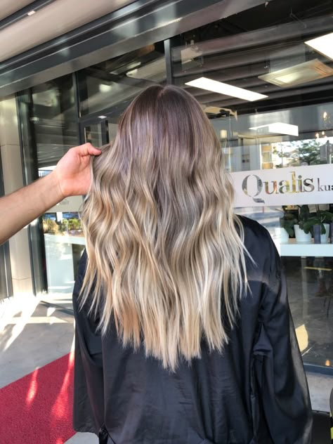 Brushlight Hair Blonde, Hairstyles For Formal Events, Hairstyles For Formal, Balayage Brunette To Blonde, Baylage Hair, Hair Fan, Blonde Layered Hair, Summer Blonde Hair, Dyed Blonde Hair