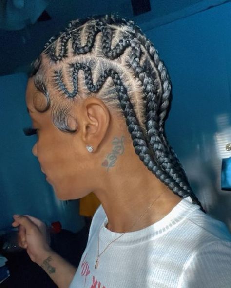 ATLANTA BRAIDER STITCH BRAIDS on Instagram: "#clientcam📸😍 She is definitely rocking these snake braids 😍😍😍 I’m going to start posting more of these so ladies please send me your selfies 🤗 #atlantabraider #stitchbraidsatl #howtostitchbraid #explore #blackgirlmagic #edgetutorial" Braided Hairstyles Going Back, Snake Straight Back Braids, Snake Braids Black Women, Snake Stitch Braids, Medusa Stitch Braids, Snake Braids Black Hair, Snake Cornrows, Snake Hairstyle, Snake Braids