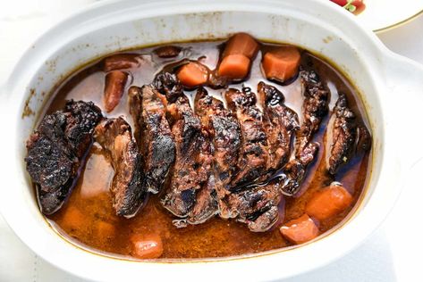 Try Our Tasty Slow Cooker Brisket Recipe With Carmelized Onions Sweet And Sour Brisket, Easy Barbacoa Recipe, Jewish Brisket, Slow Cooker Brisket Recipes, Caramelized Onions Recipe, Slow Cooker Brisket, Barbacoa Recipe, Jewish Holiday Recipes, Brisket Recipe