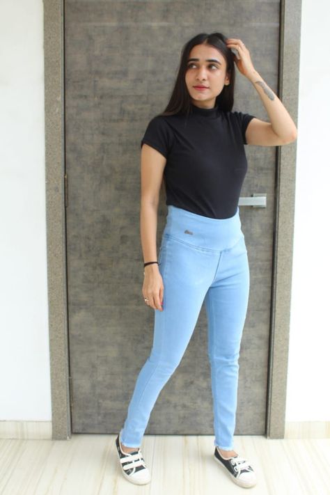 VAC 01 SINGLES AVAILABLE. WELL COME TO THE DENIM BOTTOM HUB 💃👖*BOTTOM WEAR *👖💃 PATTERN - BAROD BELT JEGGINGS JEANS 🧶Fabric: DENIM STRETCHABLE 🧶 🌈Colours: 3🌈 LIGHT BLUE /DARK BLUE /BLACK SIZE:28-30-32 Length : 35 INC Jeans Fabric, Jeggings, Blue Black, Dark Blue, Light Blue, Pattern, How To Wear, Fabric, Blue