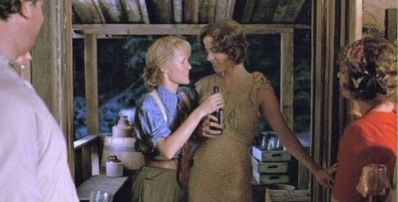 Fried Green Tomatoes🍅 Fried Green Tomatoes Movie, Whistle Stop Cafe, Mary Stuart Masterson, Fried Green Tomatoes, Green Tomatoes, Movies Outfit, Good Movies, Tomatoes, Cafe