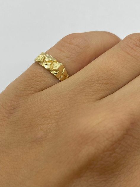 Nugget Rings Women, Pinky Ring For Women Unique, Gold Nugget Ring Women, Gold Pinky Ring Women, Nugget Rings Gold, Pinkie Rings For Women, Pinky Ring For Women, Gold Inspo, Pinky Rings For Women