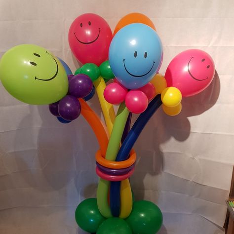 Smiley Decoration Smiley Balloon, Balloon Decoration Ideas, Balloons Decor, Decoration Balloon, Decorations Balloons, Balloon Decorations, Pattern Making, Decoration Ideas, Smiley