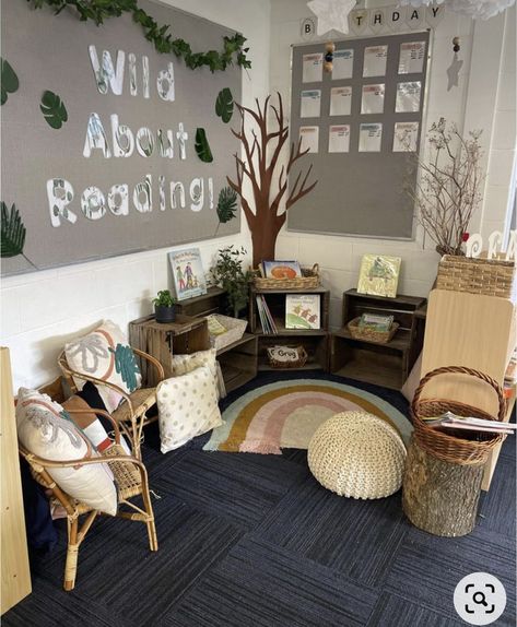 Kindergarten Reading Corner, Year 2 Classroom, Classroom Vibes, Reading Corner Classroom, Year 1 Classroom, Natural Classroom, Reception Classroom, Book Area, Elementary Classroom Themes