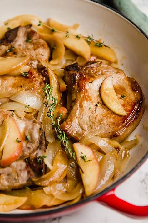 Pork Chop Skillet, Apple Pork Chop Recipes, Paleo Pork Chops, Pork Chops With Apples, Skillet Pork Chops, Autoimmune Recipes, Paleo Pork, Aip Paleo Recipes, Apple Pork