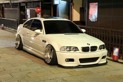 BMW E46 M3 white deep dish slammed stance Bmw E40, E46 Stance, E46 Drift, Kereta Sport, Bmw E46 M3, Bmw E34, Bmw I, E46 M3, Cool Car Pictures