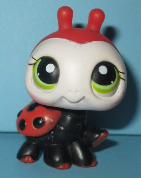 Littlest Pet Shop Ladybug, Lps Alligator, Lps Eye Meanings, Lps Spider, Lps Ladybug, Y2k Toys, Old Lps, Cute Lps, Custom Lps