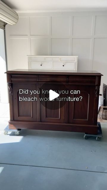 Wood Bleach Before And After, Bleach Furniture Diy Tutorials, Bleaching Furniture Diy, How To Lighten Wood Furniture, Lighten Dark Stained Wood, How To Bleach Wood Furniture, Refinished Furniture Ideas, Bleaching Orange Wood, How To Bleach Dark Wood Furniture