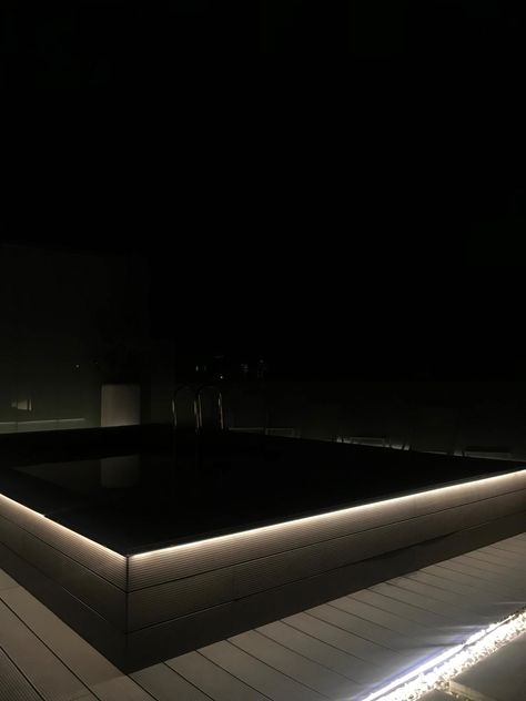 Dark Swimming Pools, Dark Swimming Pool Aesthetic, Dark Pool Aesthetic, Hades Palace, Black Swimming Pool, Dark Modern Home, Honeymoon Rooms, Pool Black, Underground Pool